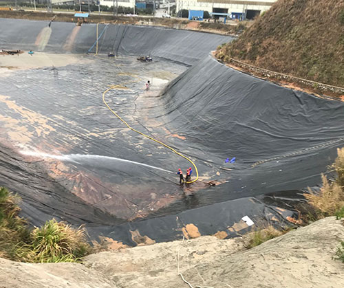 罗平废水池清理